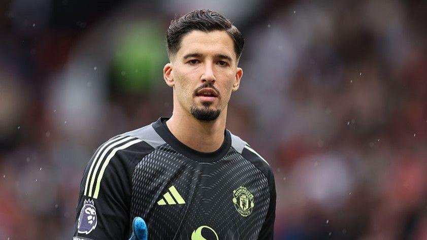 آلتای بایندیر جایگاه خود را در دروازه منچستریونایتد حفظ می‌کند؛ لامنز با پتانسیل بالا وارد شد